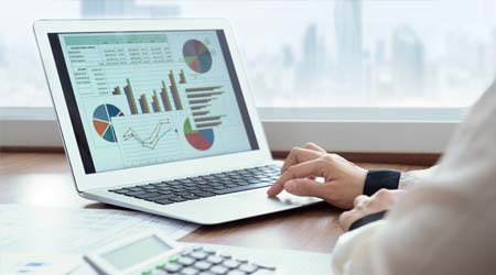 AWS Case Study: QSR Adopts Amazon RedShift for Cost-Effective Analysis