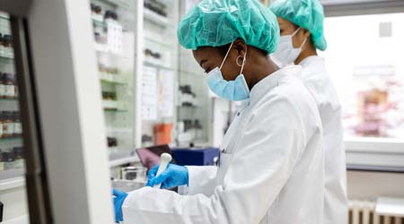 Pharma Giant Migrates R&D Analytics to AWS